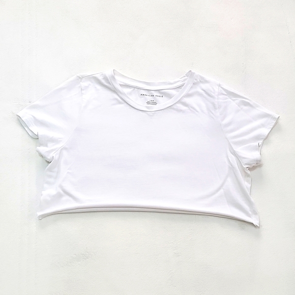 American Eagle Outfitters Tops - 💙 AMERICAN EAGLE OFF WHITE T SHIRT CROP TOP BASIC SUMMER BEACH